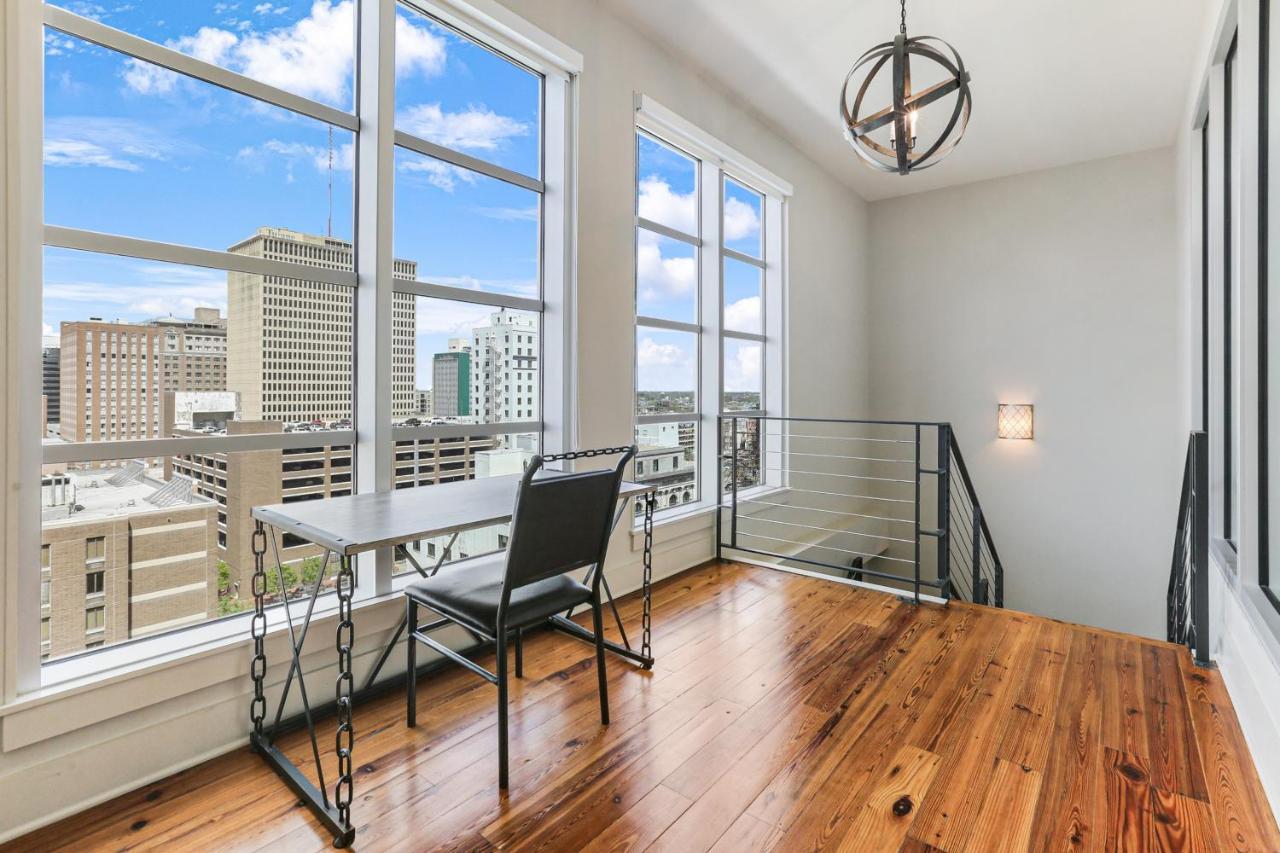 2 Bedroom Elegant Condos In Downtown Новий Орлеан Екстер'єр фото